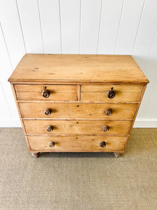 An Antique English Pine Chest of Drawers/Dresser