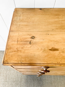 An Antique English Pine Chest of Drawers/Dresser