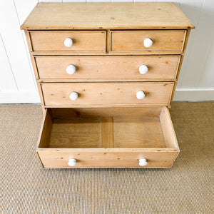 A 19th Century English Chest of Drawers/Dresser