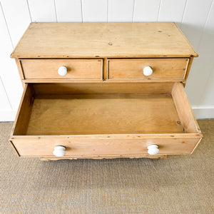 A 19th Century English Chest of Drawers/Dresser