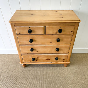 A 19th Century English Pine Chest of Drawers/Dresser with Tulip Feet