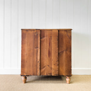 A 19th Century English Pine Chest of Drawers/Dresser with Tulip Feet