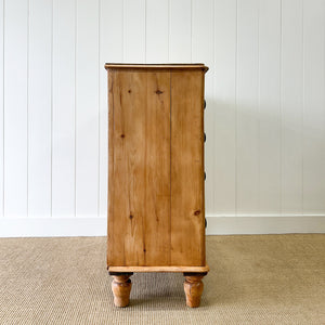 A 19th Century English Pine Chest of Drawers/Dresser with Tulip Feet