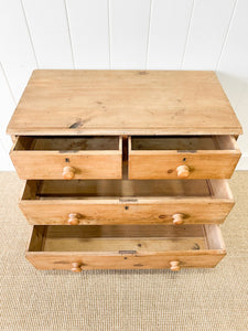 An Antique English Pine Chest of Drawers/Dresser c1890