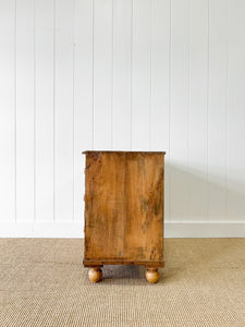 An Antique English Pine Chest of Drawers/Dresser c1890