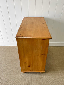 A Large  English Pine Chest of Drawers Dresser with Wooden Knobs on Tulip Feet c1890